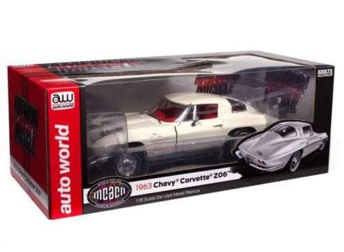 1:18 1963 Chevrolet Corvette Z06, creme