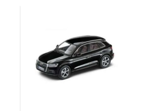 1:43 2017 Audi Q5, fekete