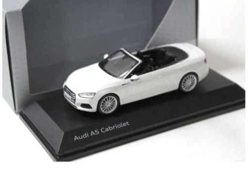 1:43 2017 Audi A5 Cabriolet, tofana fehér