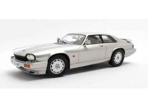 1:18 1993 Jaguar XJR-S, ezüst