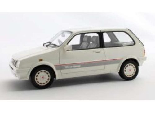 1:18 1986-1990 MG Metro Turbo, fehér