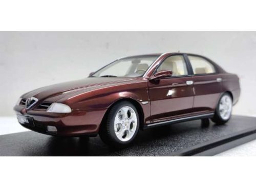 1:18 1998-2002 Alfa Romeo 166 Super 3.0, piros metallic