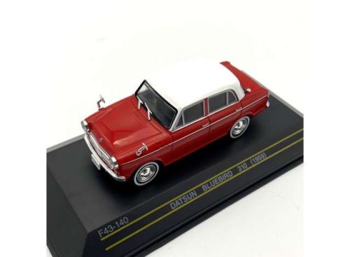 1:43 1959 Datsun kékbird 310, piros/fehér