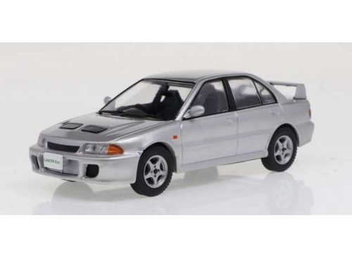 1:43 1992 Mitsubisho Lancer Evo I, ezüst