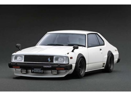 1:18 Nissan Skyline 2000 Turbo GT-ES (C211), fehér