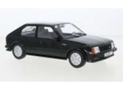 1:18 1983 Opel Kadett D GTE, fekete