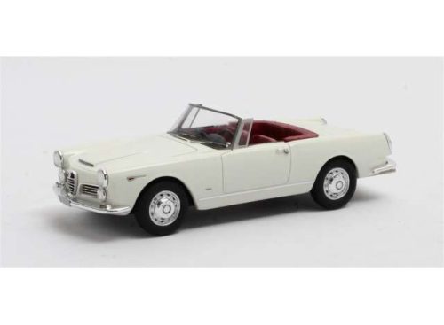 1:43 1962-1965 Alfa Romeo 2600, fehér