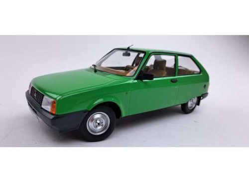 1:18 1990 Oltcit Club, zöld with beige interior