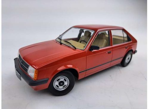 1:18 1984 Opel Kadett D 5-door, piros with beige interior