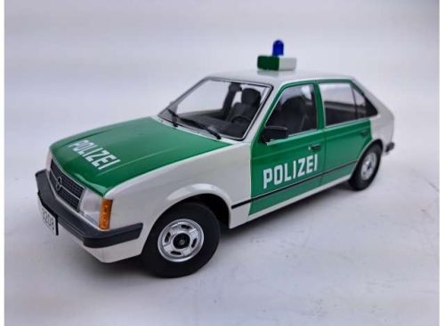 1:18 1984 Opel Kadett D 5-door Polizei, zöld/fehér