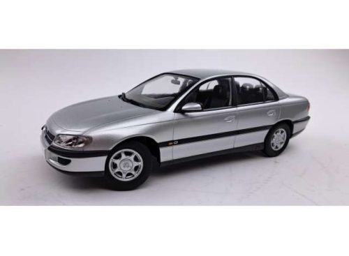 1:18 1996 Opel Omega B, ezüst