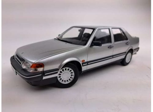 1:18 1990 Saab 9000 CD Turbo, ezüst metallic