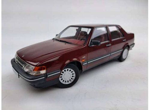 1:18 1990 Saab 9000 CD Turbo, dark piros