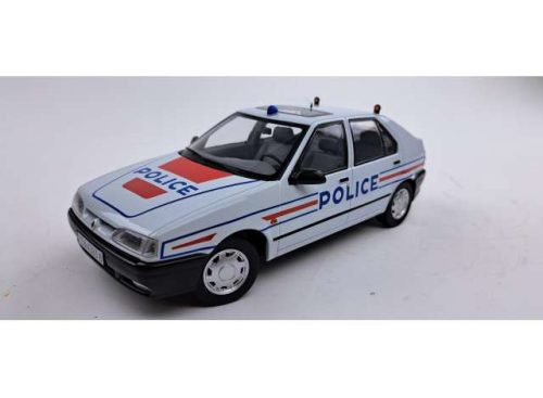 1:18 1996 Renault 19 *French Police*, artic fehér