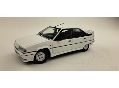 1:18 1990 Citroen BX GTi, alpine fehér with fekete interior