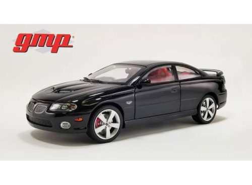 1:18 2006 Pontiac GTO, phantom fekete with piros interior