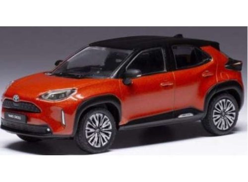 1:43 2022 Toyota Yaris Cross, metallic narancs