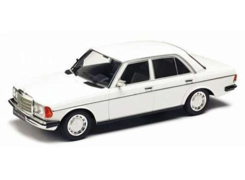 1:18 1975 Mercedes Benz 230E W123, fehér