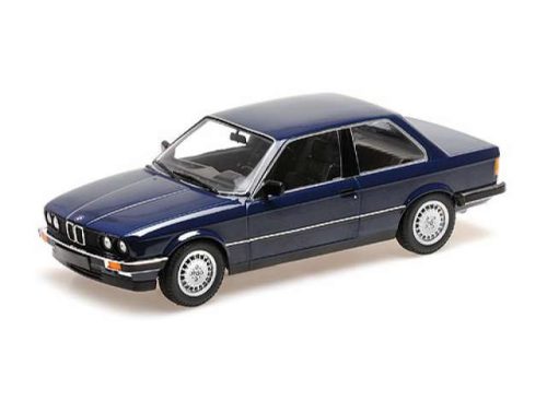 1:18 1982 BMW 323i (E30), kék