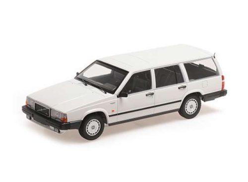 1:18 1986 Volvo 740 GL Break, fehér