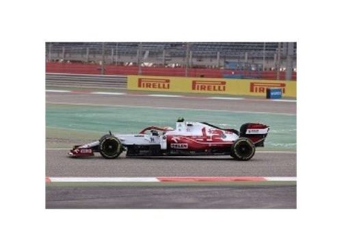 1:43 2021 Alpha Romeo Racing Orlen C41 Bahrain GP Antonio Giovinazzi, fehér/piros