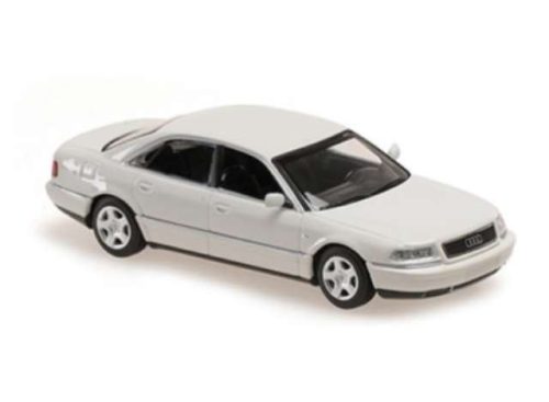 1:43 1999 Audi A8, fehér