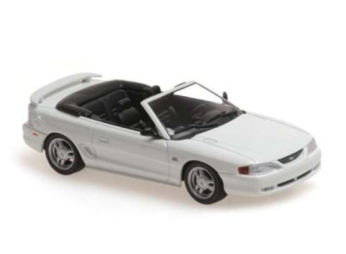 1:43 1994 Ford Mustang Cabriolet, fehér