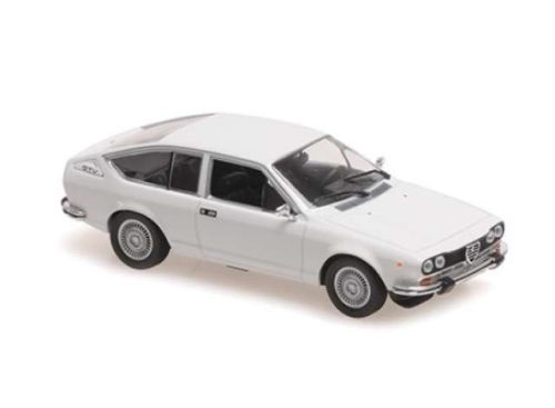 1:43 1976 Alfa Romeo Alfetta GTV, fehér