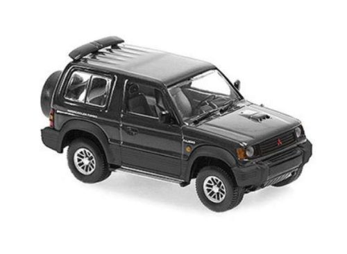 1991 Mitsubishi Pajero SWB, fekete