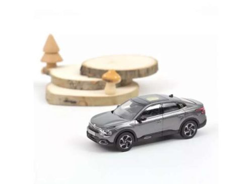 1:43 2023 Citroën C4 X, platinum szürke