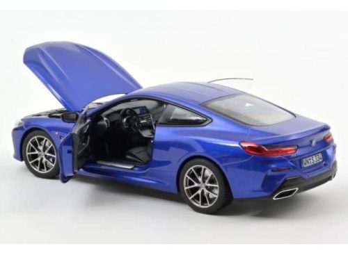 1:18 2019 BMW M850i, kék