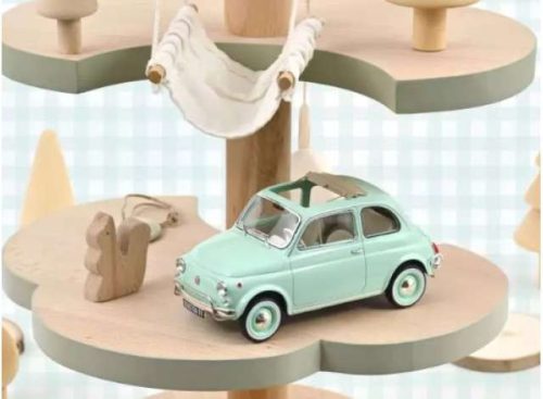 1:18 1968 Fiat 500L Special birth pack, pastel kék