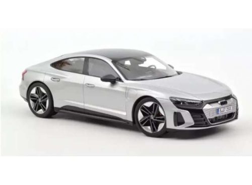 1:18 2021 Audi RS e-tron GT, ezüst