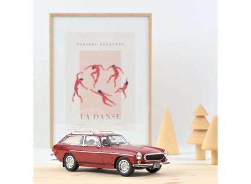 1:18 1972 Volvo 1800 ES (US version), piros with lower side stripes
