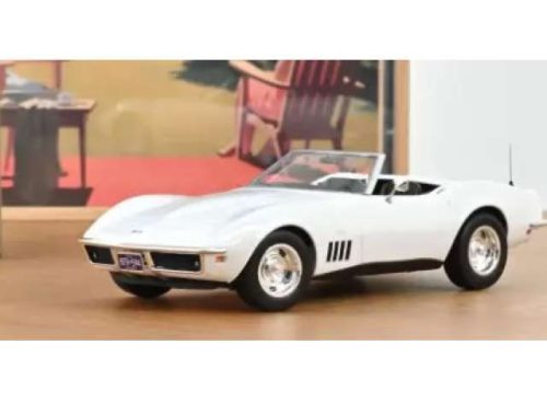 1:18 1969 Chevrolet Corvette Convertible, can am fehér