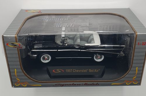 Chevrolet Bel Air 1957 Signature 32430 1:32 Modell