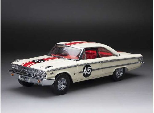 1:18 1963 Ford Galaxie 500XL #45 winner British Saloon Car Championship