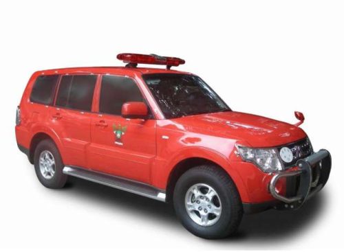 1:43 2011 Mitsubishi Pajero *Macau Fire Department*, piros